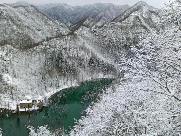 Castello Di Urbech Apartment ปราโตแวคคิโอ ภายนอก รูปภาพ