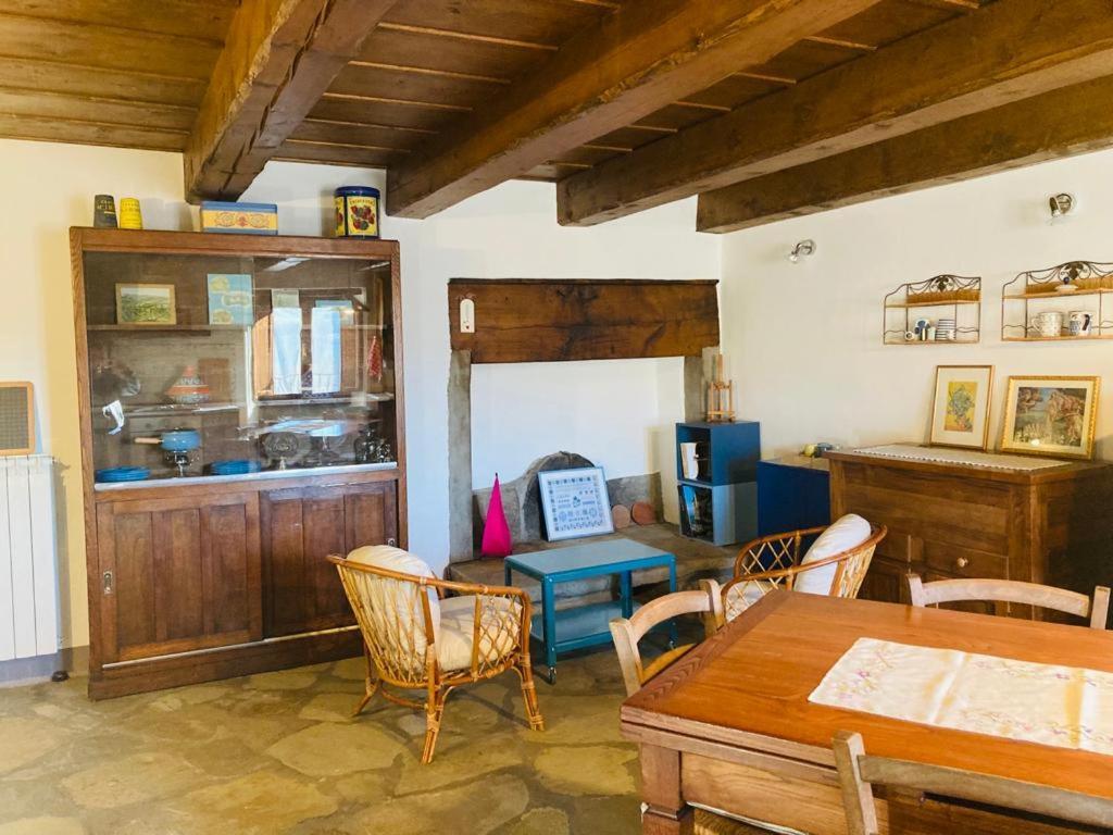 Castello Di Urbech Apartment ปราโตแวคคิโอ ภายนอก รูปภาพ