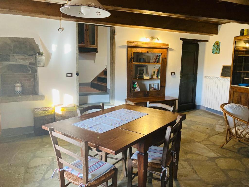 Castello Di Urbech Apartment ปราโตแวคคิโอ ภายนอก รูปภาพ